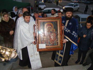 Arhiepiscopi din Ucraina şi Bulgaria slujesc la Constanţa